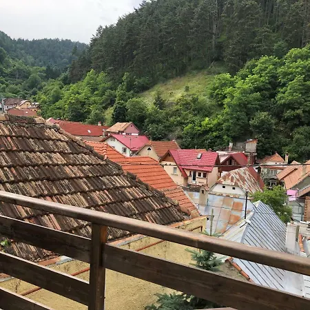 Гостьовий будинок Golden Woods